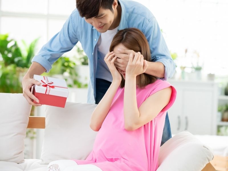 Top 35 Valentinstag Geschenk für Frauen 2023